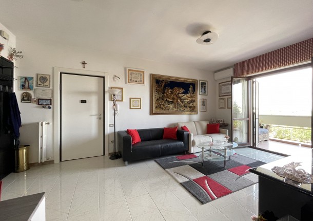 ZONA SEMICENTRO con GARAGE